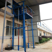 貨梯廠家 根據要求加工井道室外 導軌式貨梯    升降貨梯